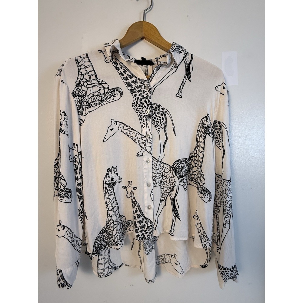 Jane + Delancey Giraffe Print Blouse S Safari Animal Rayon Button Front Shirt